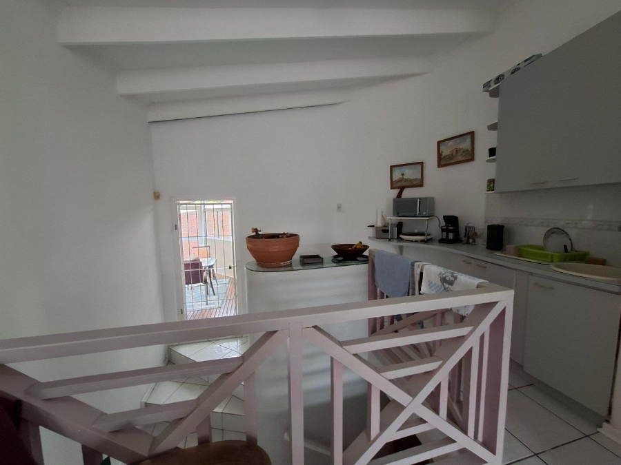 4 Bedroom Property for Sale in Wavecrest Eastern Cape